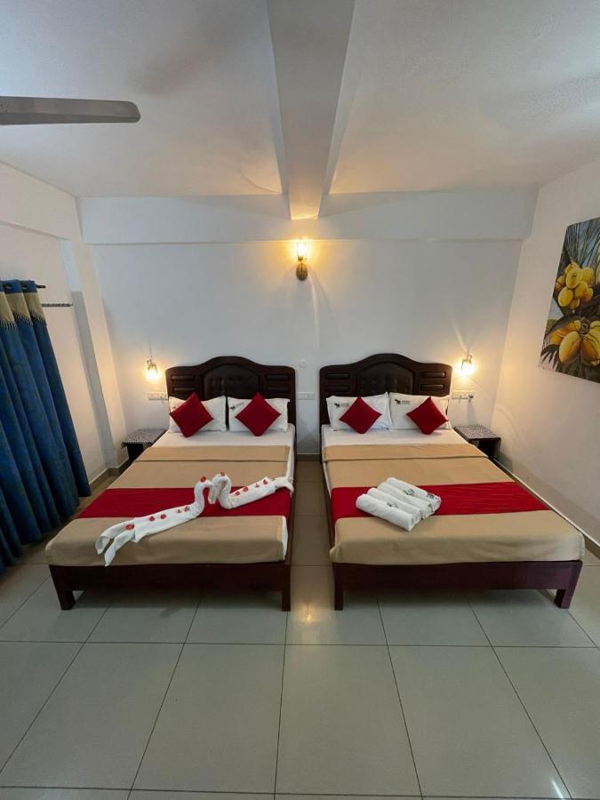 Periyar Woods Bed & Breakfast เทกคาดี ภายนอก รูปภาพ