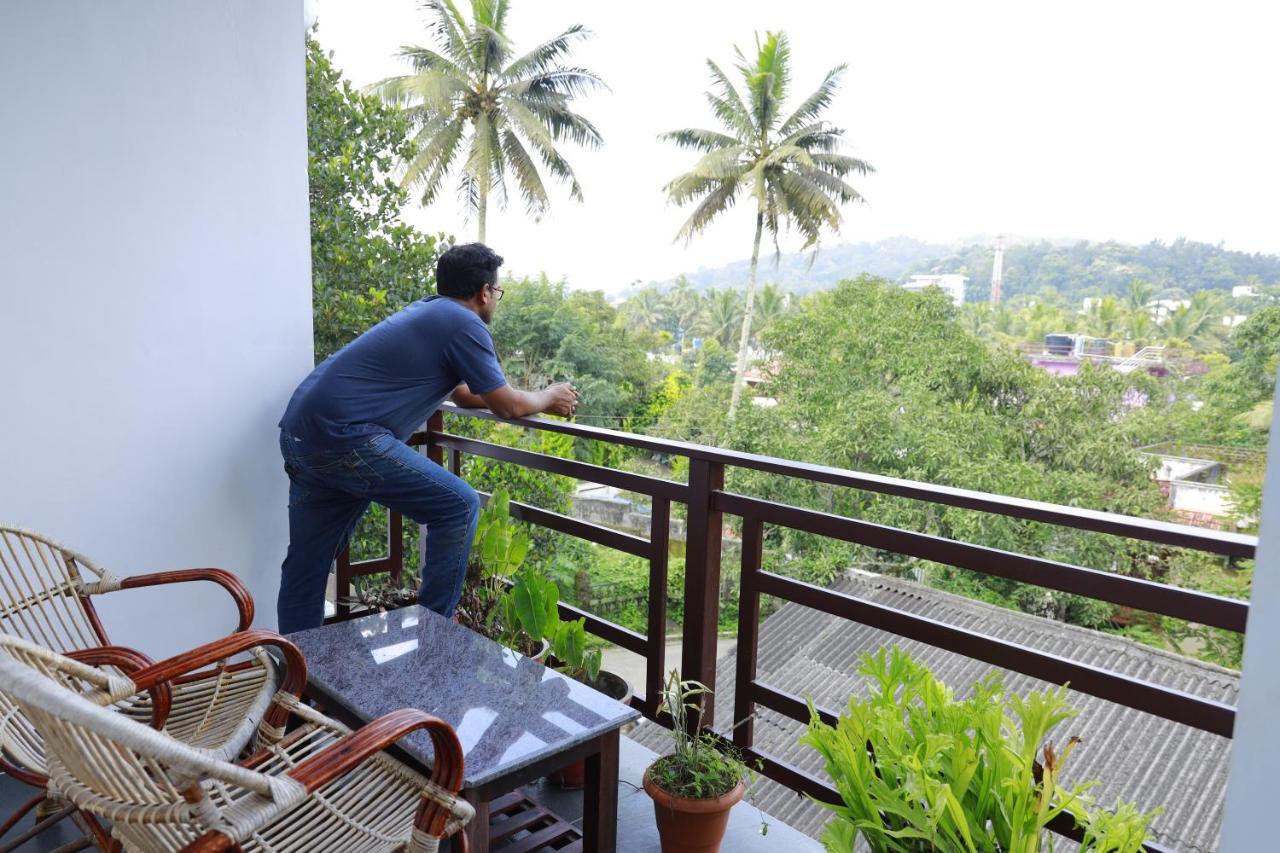 Periyar Woods Bed & Breakfast เทกคาดี ภายนอก รูปภาพ