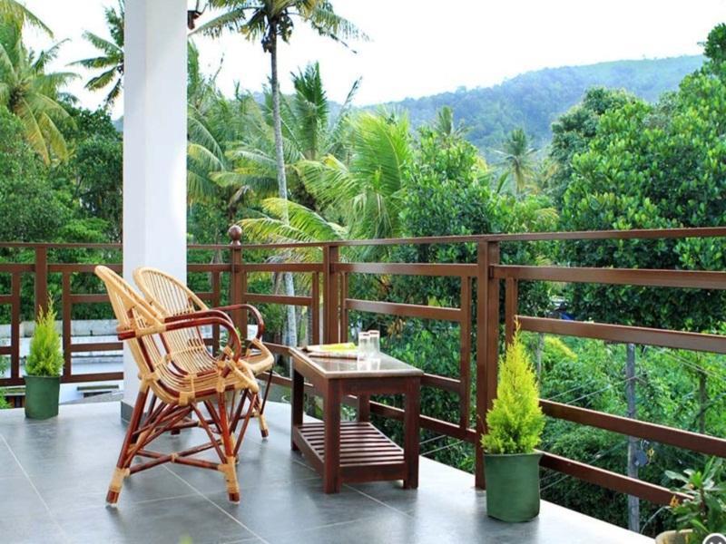 Periyar Woods Bed & Breakfast เทกคาดี ภายนอก รูปภาพ
