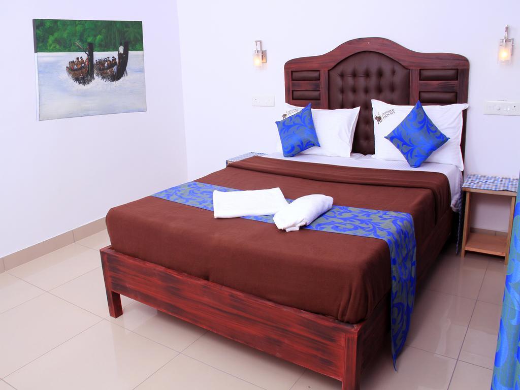 Periyar Woods Bed & Breakfast เทกคาดี ห้อง รูปภาพ