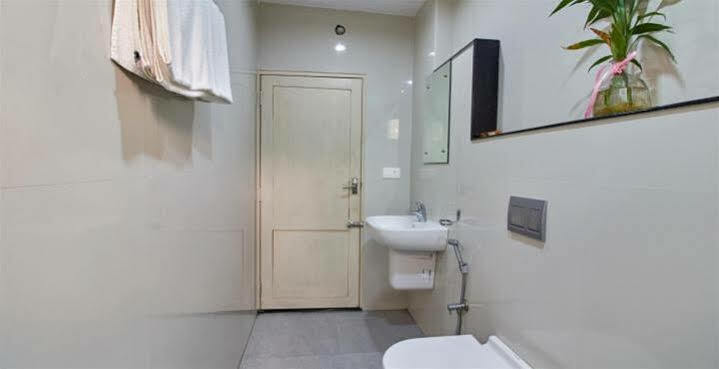 Periyar Woods Bed & Breakfast เทกคาดี ภายนอก รูปภาพ